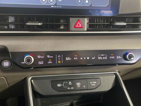 Used 2026 Kia Carnival SX FWD image 15