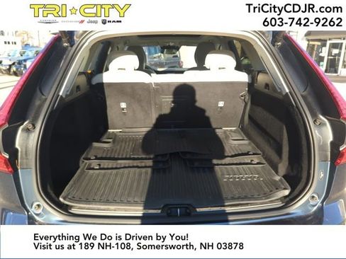 Used 2021 Volvo XC60 T6 Inscription w/ Climate Package image 30