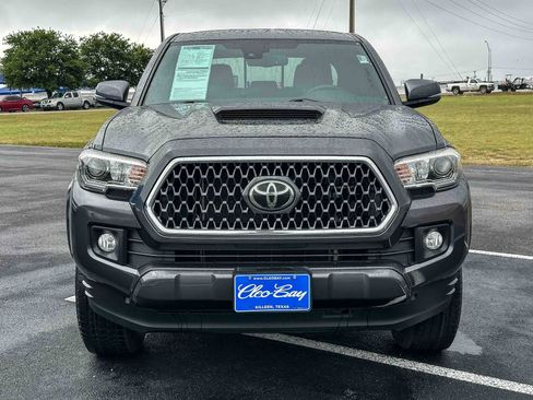 Used 2019 Toyota Tacoma TRD Sport RWD image 11