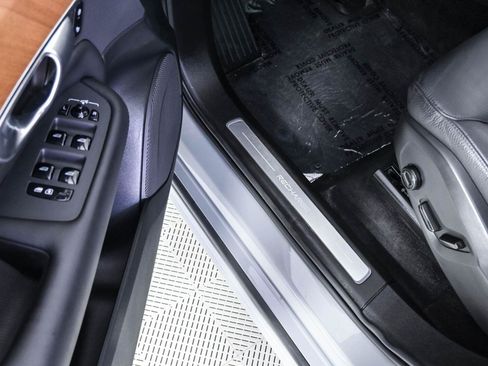 Certified 2024 Volvo XC90 T8 Plus w/ Protection Package Premier AWD/4WD image 8