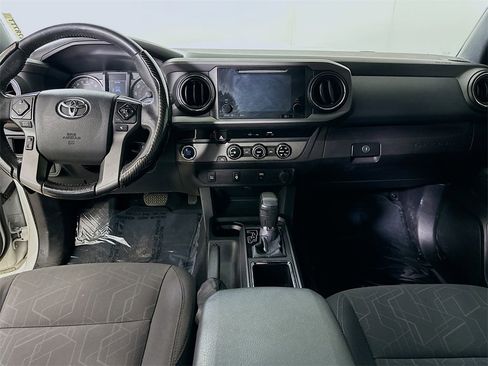 Used 2017 Toyota Tacoma TRD Sport w/ Tow Package image 17