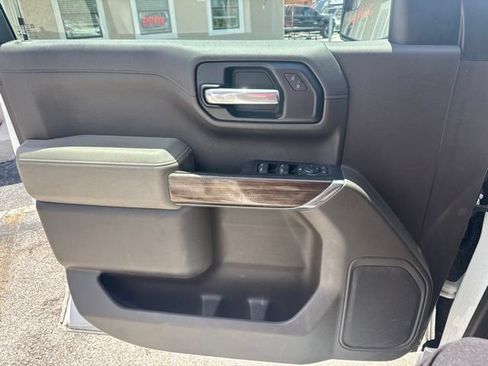 Used 2020 Chevrolet Silverado 1500 LT AWD/4WD image 12