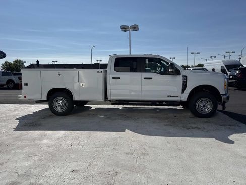New 2026 Ford F350 XL w/ XL Chrome Package AWD/4WD image 2