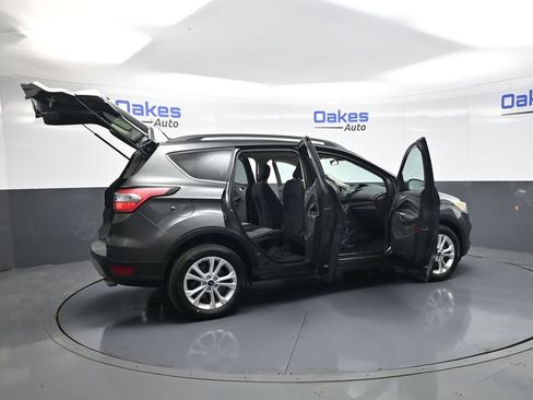 Used 2018 Ford Escape SE FWD image 53