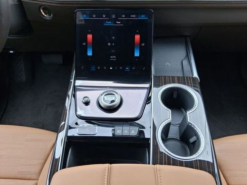New 2026 Cadillac Escalade ESV Luxury RWD image 16