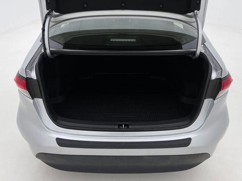 Used 2023 Toyota Corolla LE image 22