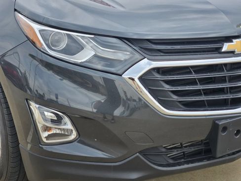 Used 2020 Chevrolet Equinox LS w/ LS Convenience Package FWD image 8