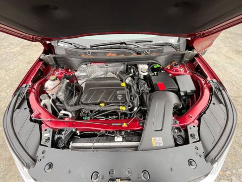 Used 2025 Chevrolet Trax LT image 30