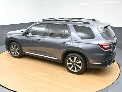 Used 2023 Honda Pilot Elite image 47