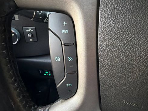 Used 2014 Chevrolet Silverado 2500 LT w/ Custom Sport Truck Package AWD/4WD image 19