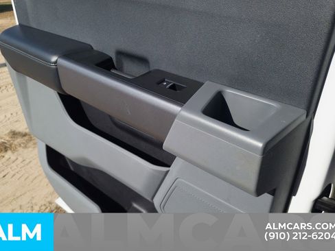 Used 2025 Ford F350 XLT image 23