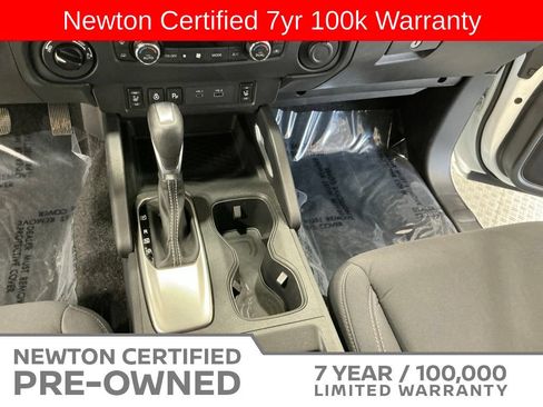 Used 2023 Nissan Frontier SV w/ Technology Package AWD/4WD image 18