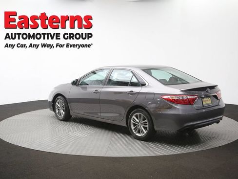 Used 2016 Toyota Camry SE FWD image 63