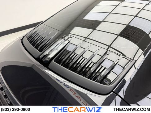 Used 2025 Porsche 911 Carrera 4 GTS image 18