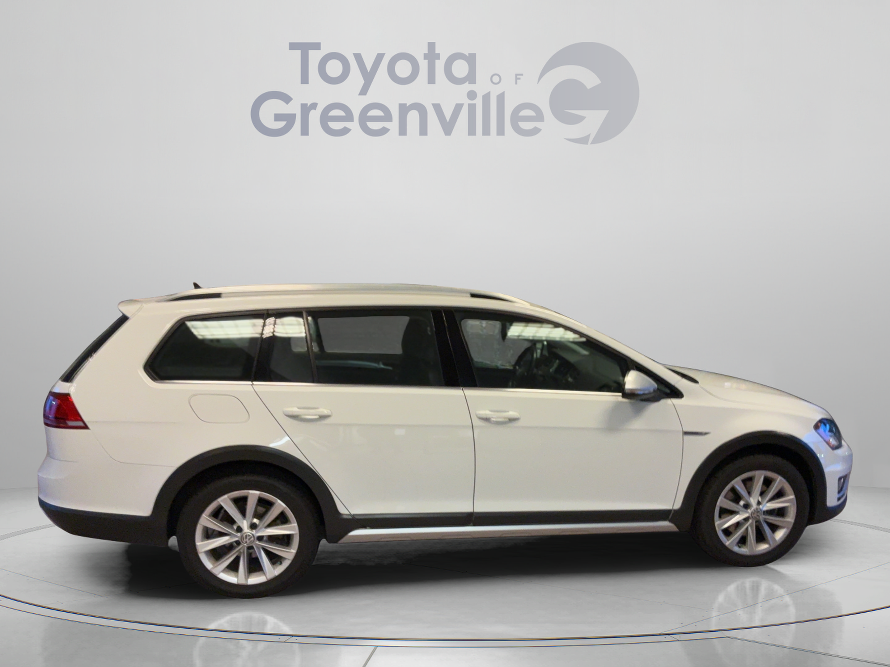 Used 2017 Volkswagen Golf Alltrack S AWD/4WD image 7