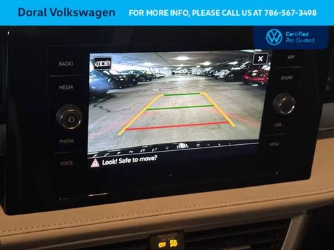 Used 2025 Volkswagen Taos SE image 19