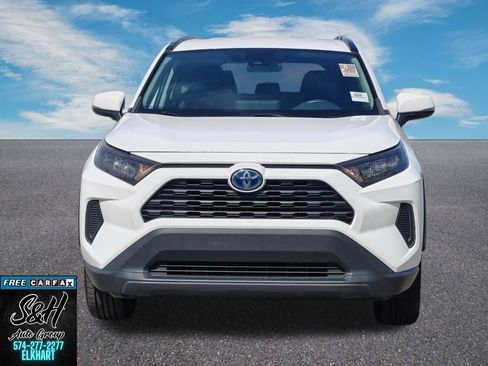 Used 2022 Toyota RAV4 LE AWD/4WD image 11