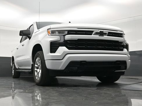 Used 2023 Chevrolet Silverado 1500 RST RWD image 26