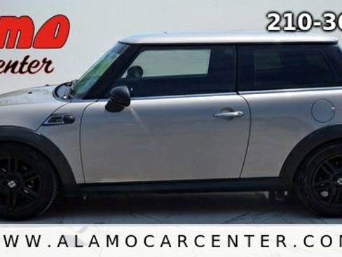 Used 2012 MINI Cooper Hardtop FWD image 2
