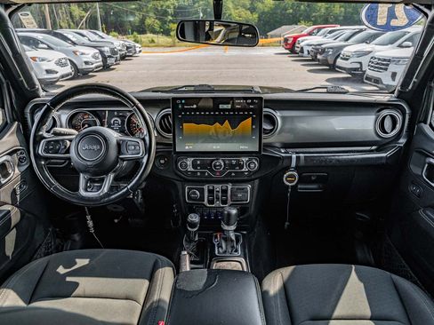 Used 2021 Jeep Wrangler Unlimited Sahara AWD/4WD image 24