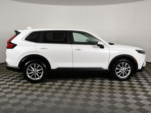 Certified 2024 Honda CR-V EX image 5