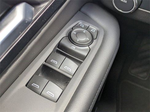 Certified 2025 Chevrolet Tahoe Z71 image 29