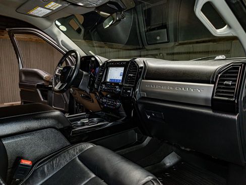 Used 2020 Ford F250 Lariat image 18