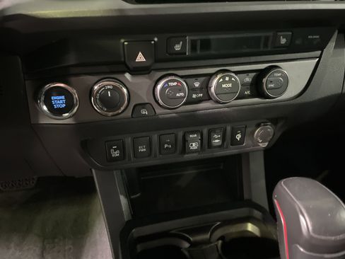 Used 2019 Toyota Tacoma TRD Pro w/ Desert Air Intake Package image 38