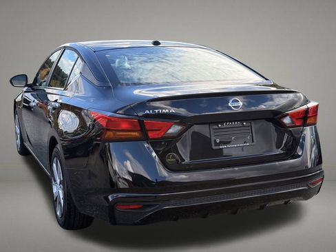 Used 2019 Nissan Altima 2.5 S FWD image 3