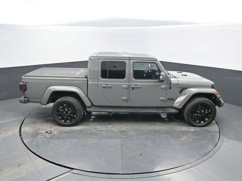 Used 2022 Jeep Gladiator Overland image 48