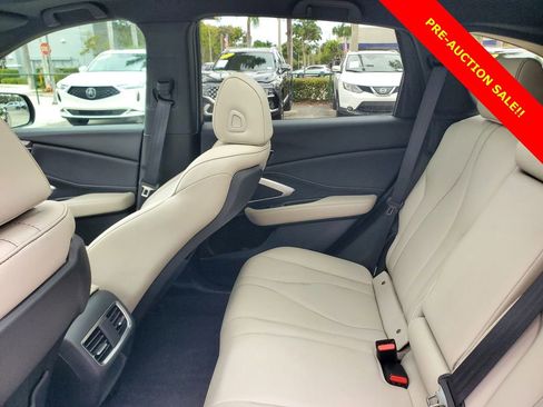 Used 2025 Acura RDX SH-AWD image 11