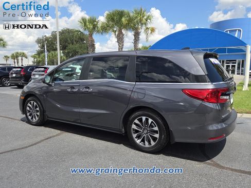Certified 2024 Honda Odyssey EX-L image 3
