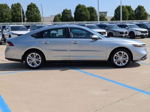 Used 2024 Honda Accord LX image 5