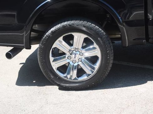 Used 2020 Ford F150 Lariat w/ Equipment Group 502A Luxury AWD/4WD image 29