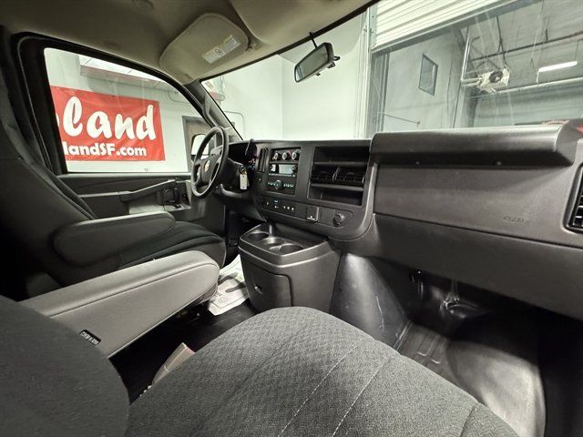 Used 2025 Chevrolet Express 2500 w/ Driver Convenience Package RWD image 14