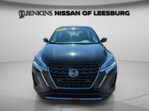 Certified 2021 Nissan Kicks S image 2