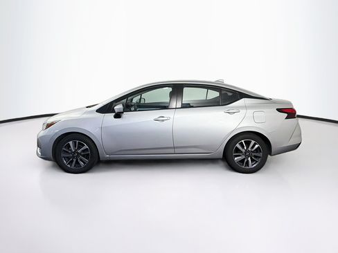 Used 2025 Nissan Versa SV FWD image 4
