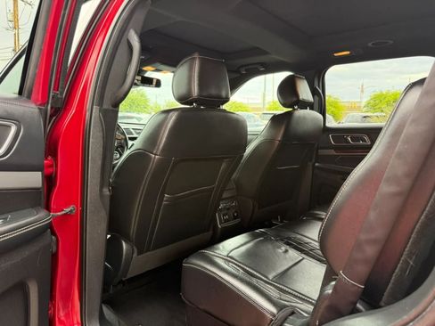 Used 2017 Ford Explorer Platinum AWD/4WD image 43
