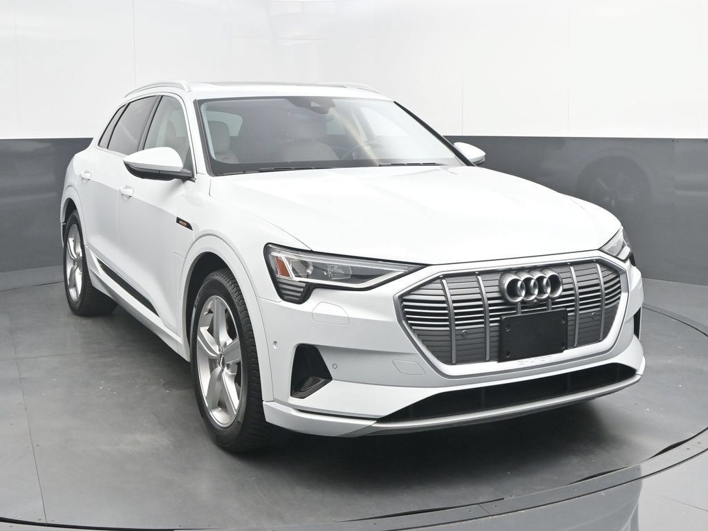 Used 2019 Audi e-tron Premium Plus AWD/4WD image 1