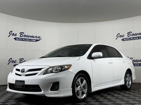 Used 2012 Toyota Corolla S FWD image 3