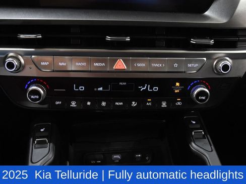 Used 2025 Kia Telluride S AWD/4WD image 20