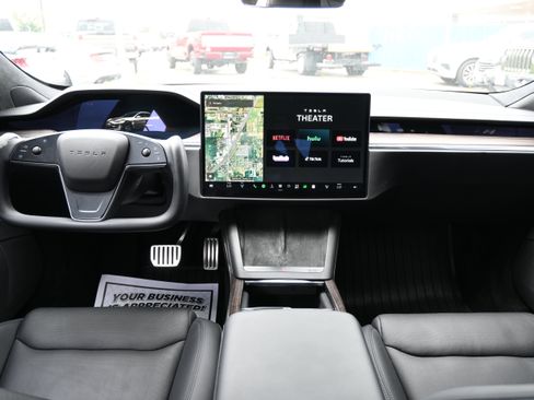 Used 2022 Tesla Model S AWD/4WD image 26
