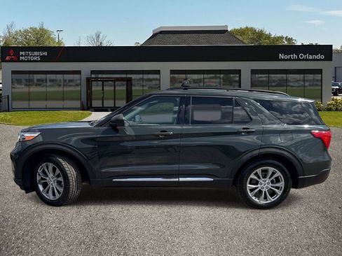 Used 2021 Ford Explorer XLT w/ Equipment Group 202A RWD image 2