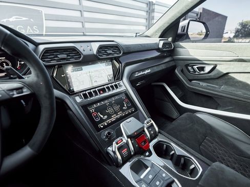 Used 2024 Lamborghini Urus Performante image 68