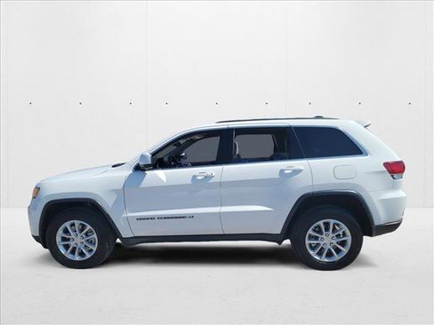 Used 2022 Jeep Grand Cherokee Laredo E image 8