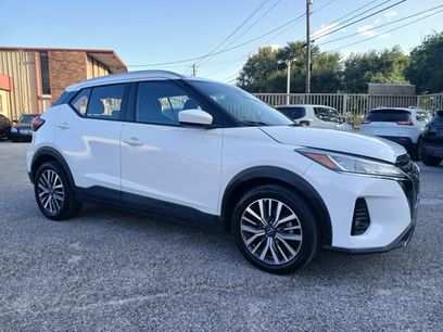 Used 2022 Nissan Kicks SV