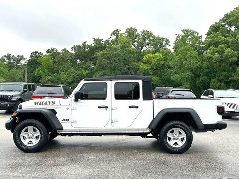 Used 2020 Jeep Gladiator Sport w/ Quick Order Package 24S AWD/4WD image 12