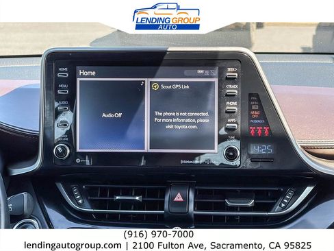 Used 2019 Toyota C-HR Limited FWD image 13