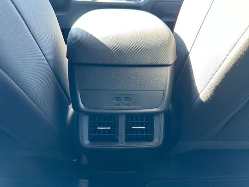 New 2025 Chevrolet Equinox LT image 21