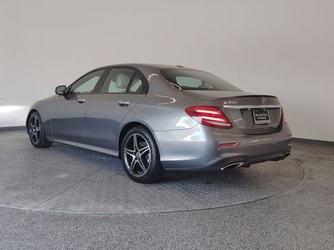 Used 2018 Mercedes-Benz E 300 4MATIC image 29